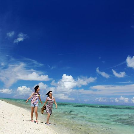 Yukurina Resort Okinawa Мотобу Екстериор снимка