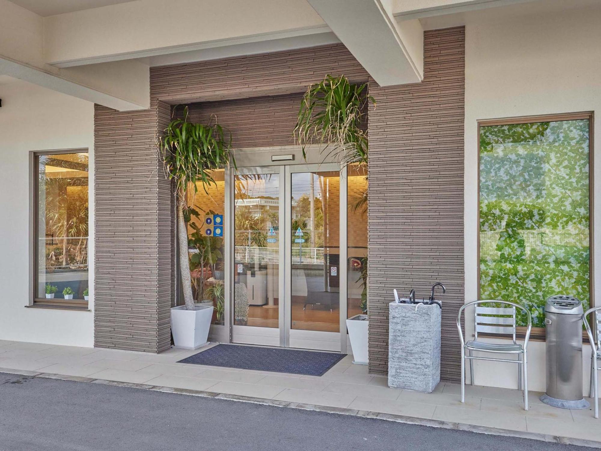Yukurina Resort Okinawa Мотобу Екстериор снимка