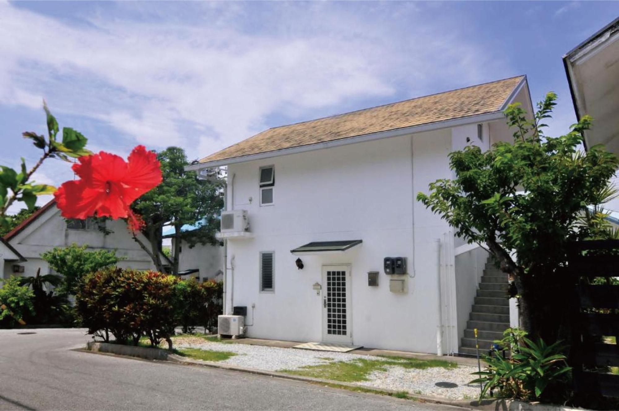 Yukurina Resort Okinawa Мотобу Екстериор снимка